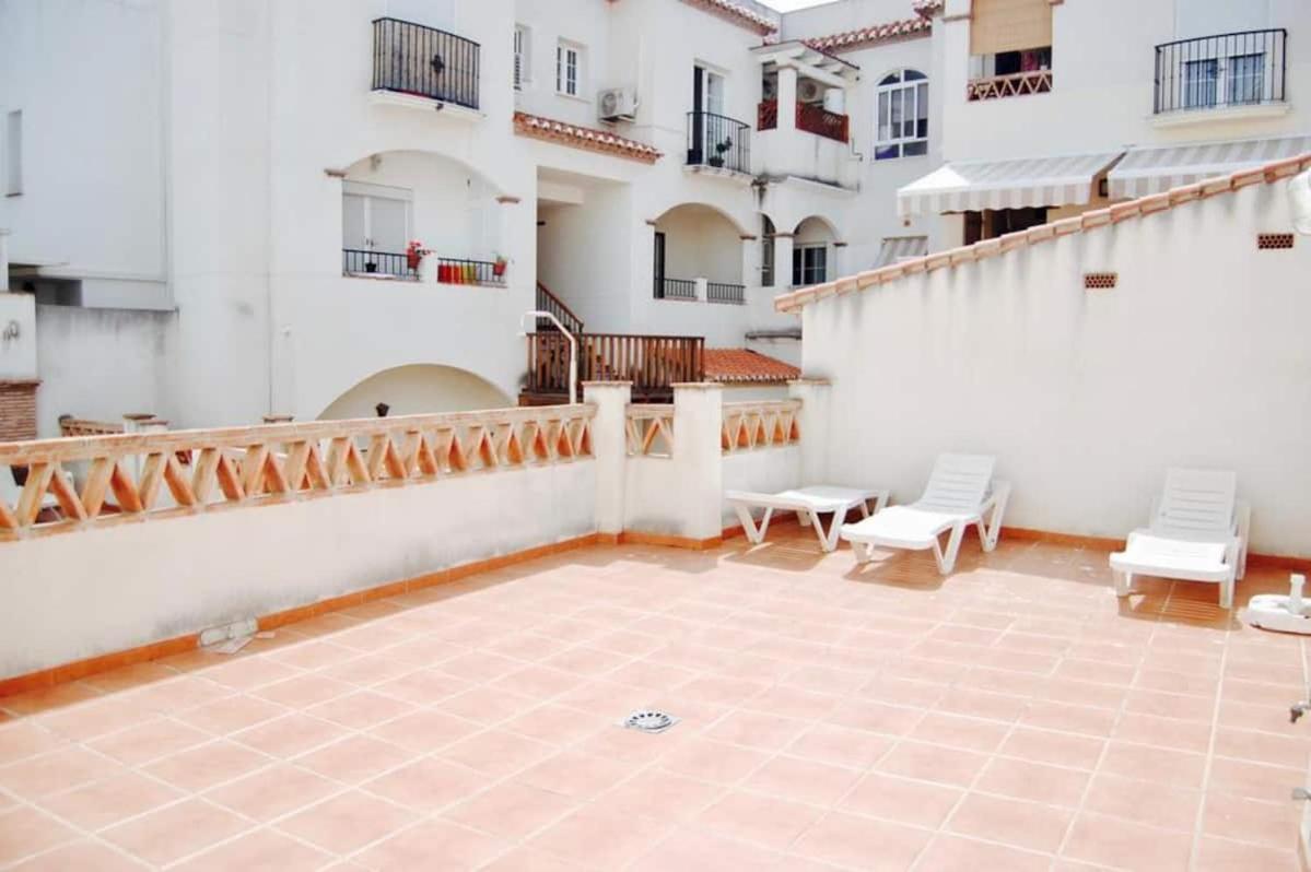Fantastic 1 Bedroom Apartment In The Centre Of Nerja Luaran gambar