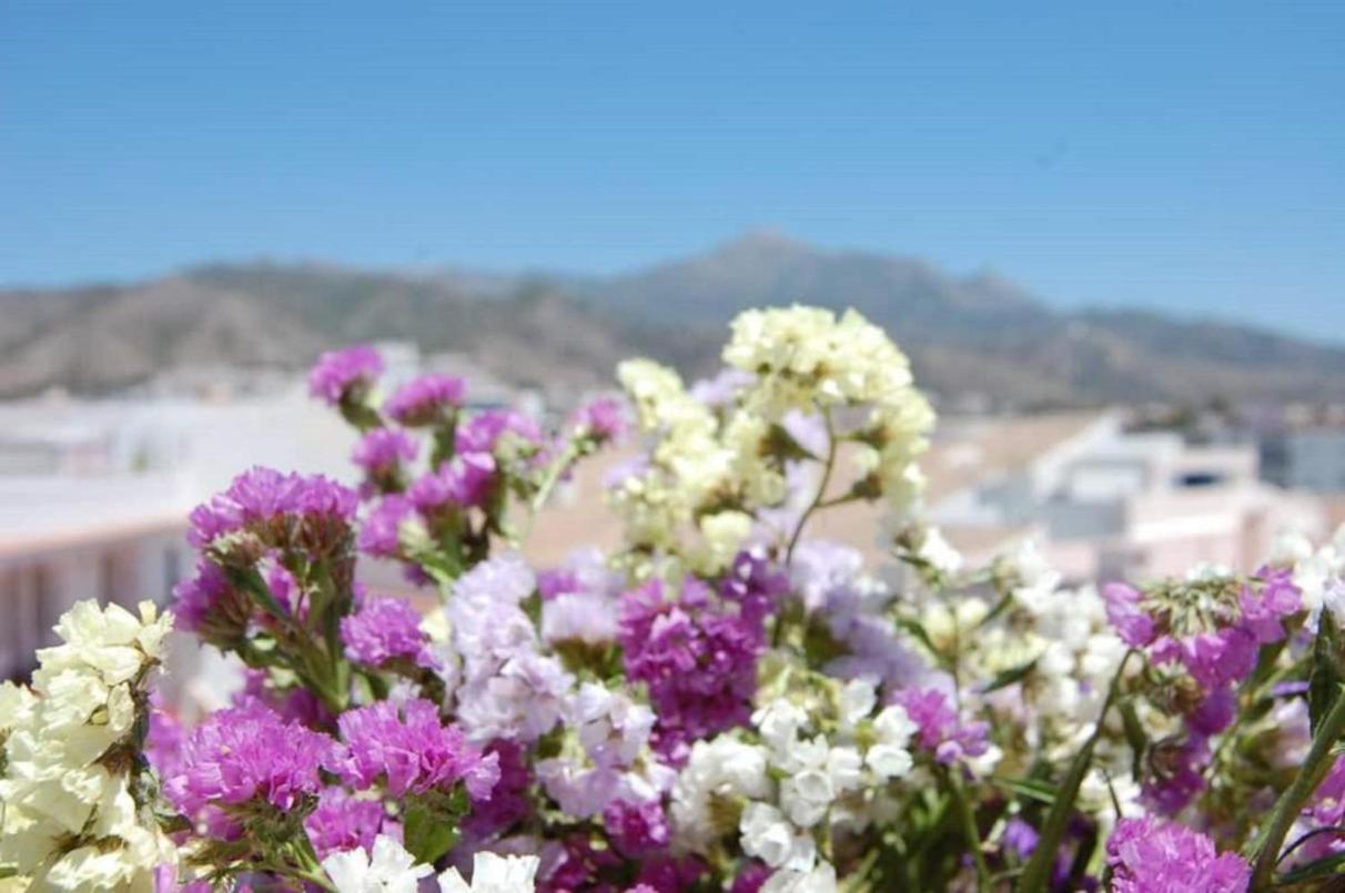 Fantastic 1 Bedroom Apartment In The Centre Of Nerja Luaran gambar