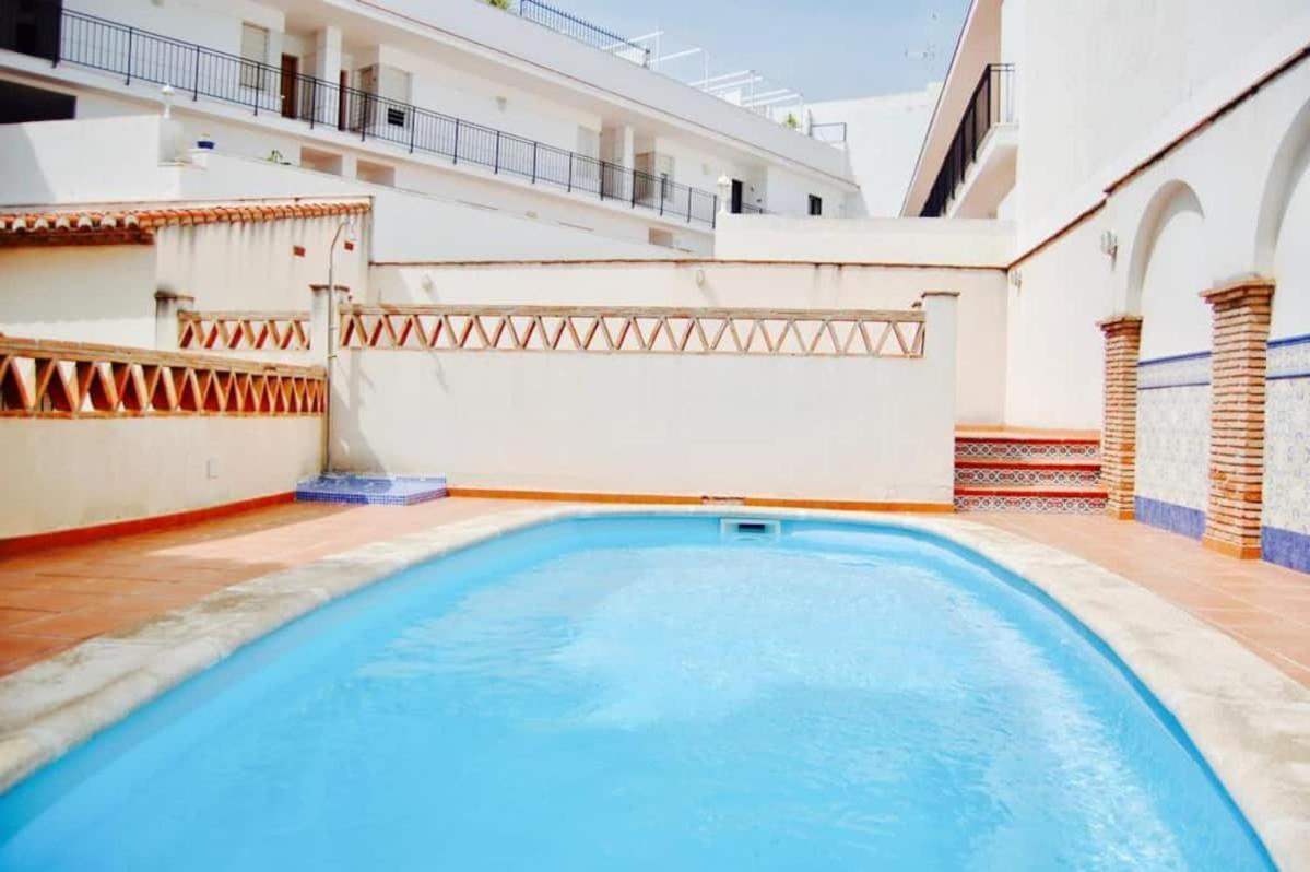 Fantastic 1 Bedroom Apartment In The Centre Of Nerja Luaran gambar