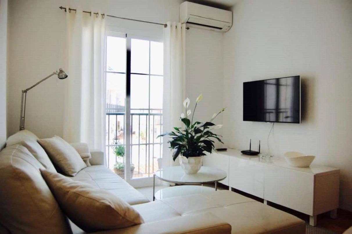 Fantastic 1 Bedroom Apartment In The Centre Of Nerja Luaran gambar